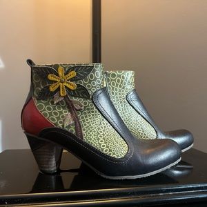 Spring Step L’Artiste Booties *Great Shape*